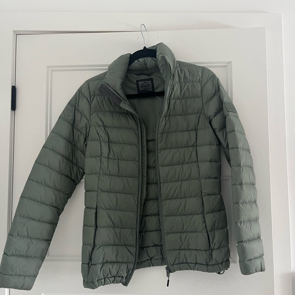 Green Puffer Jacket - Picture 1 of 3